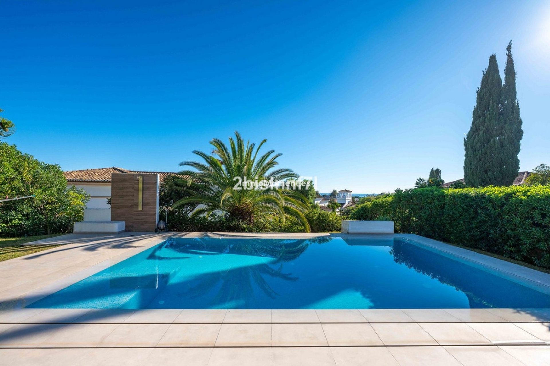 Resale - Detached villa - Marbella - Elviria