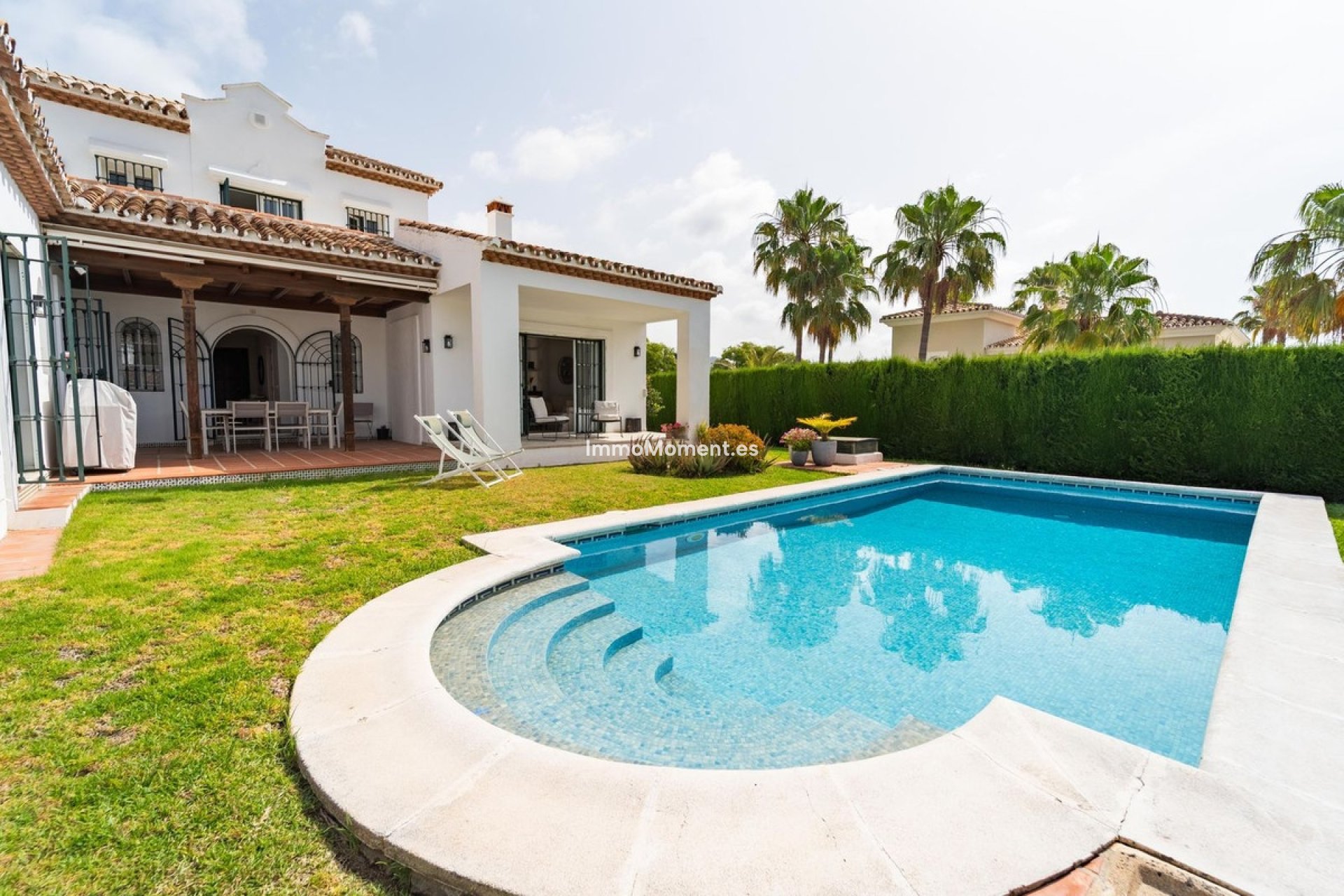 Resale - Detached villa - Marbella - Elviria