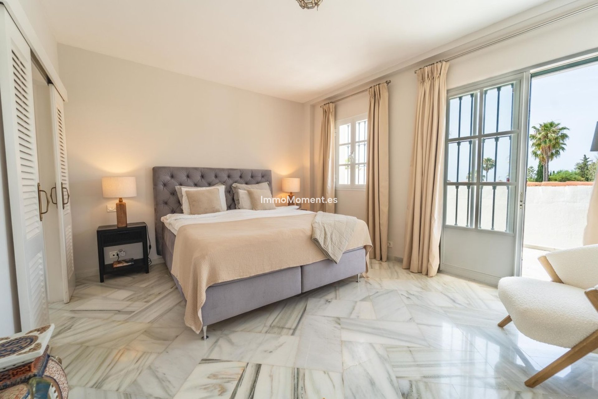 Resale - Detached villa - Marbella - Elviria