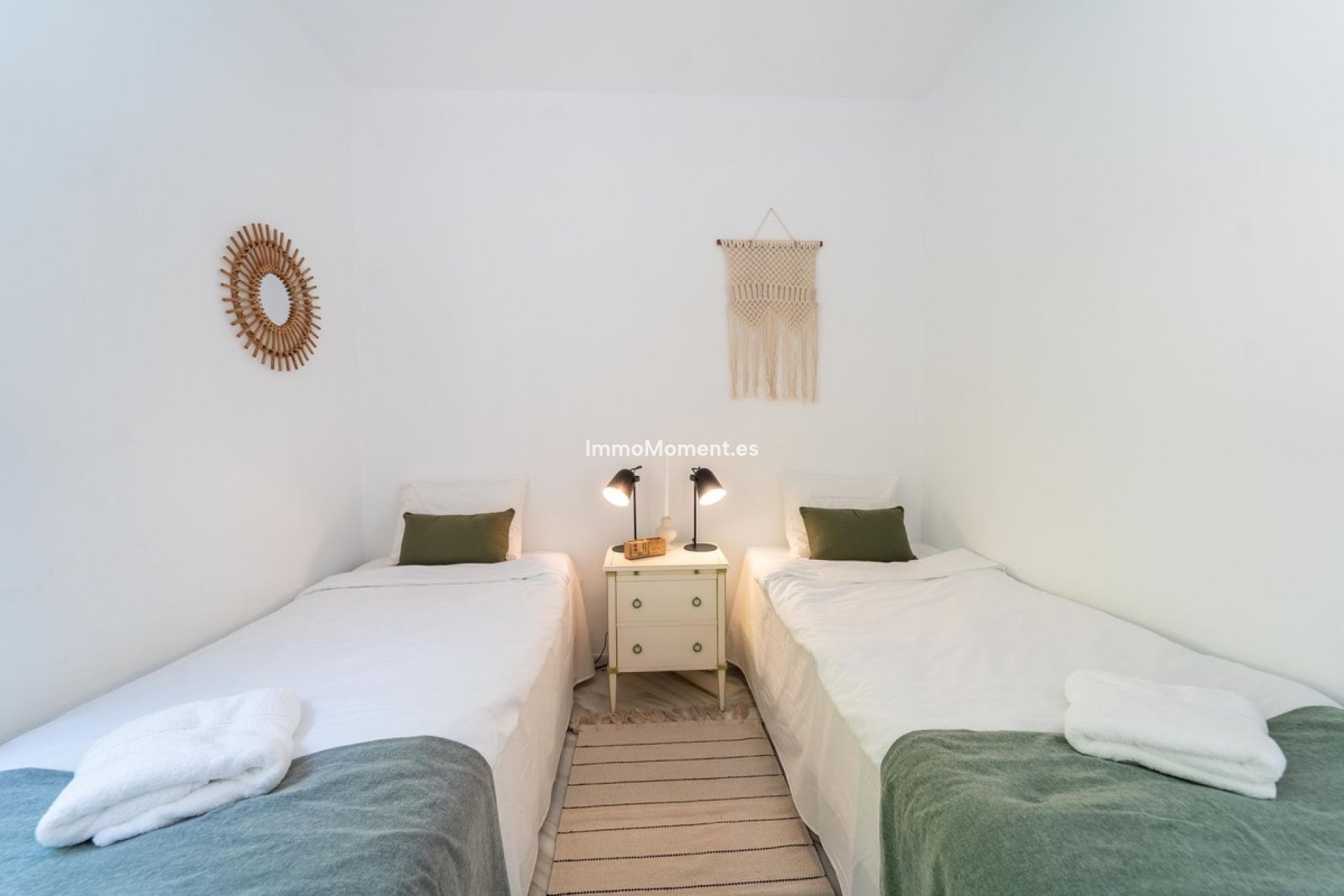 Resale - Detached villa - Marbella - Elviria