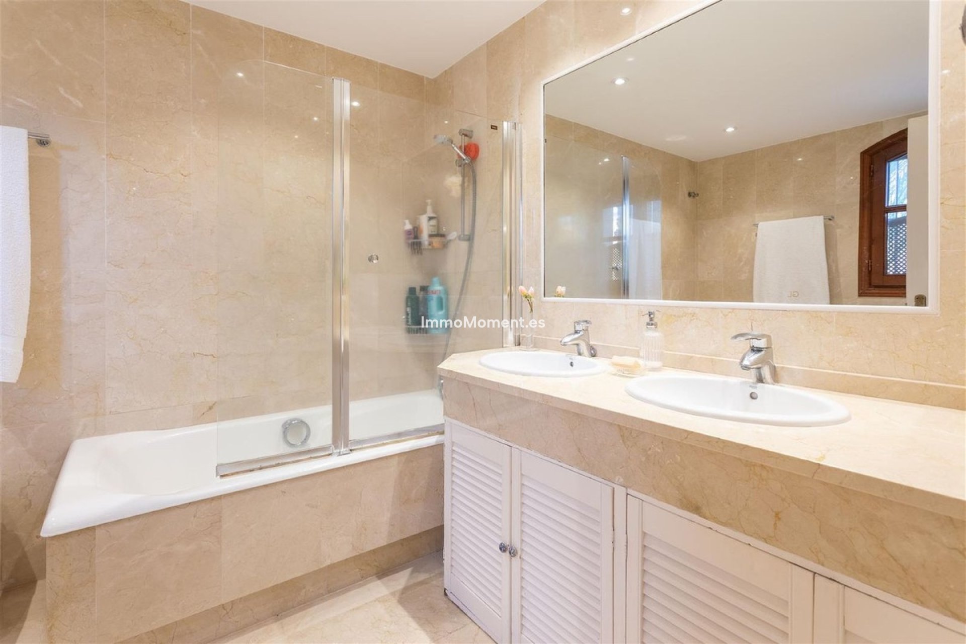 Resale - Detached villa - Marbella - Guadalmina Alta
