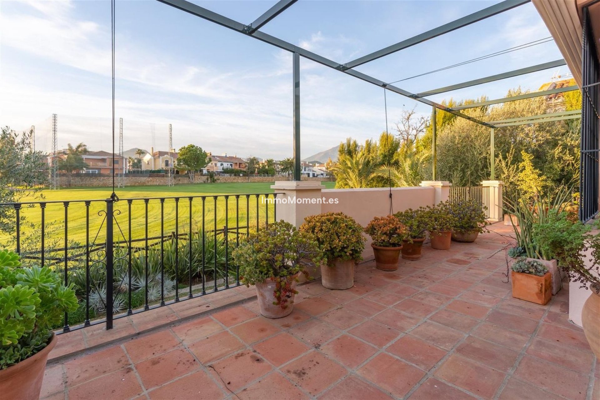 Resale - Detached villa - Marbella - Guadalmina Alta