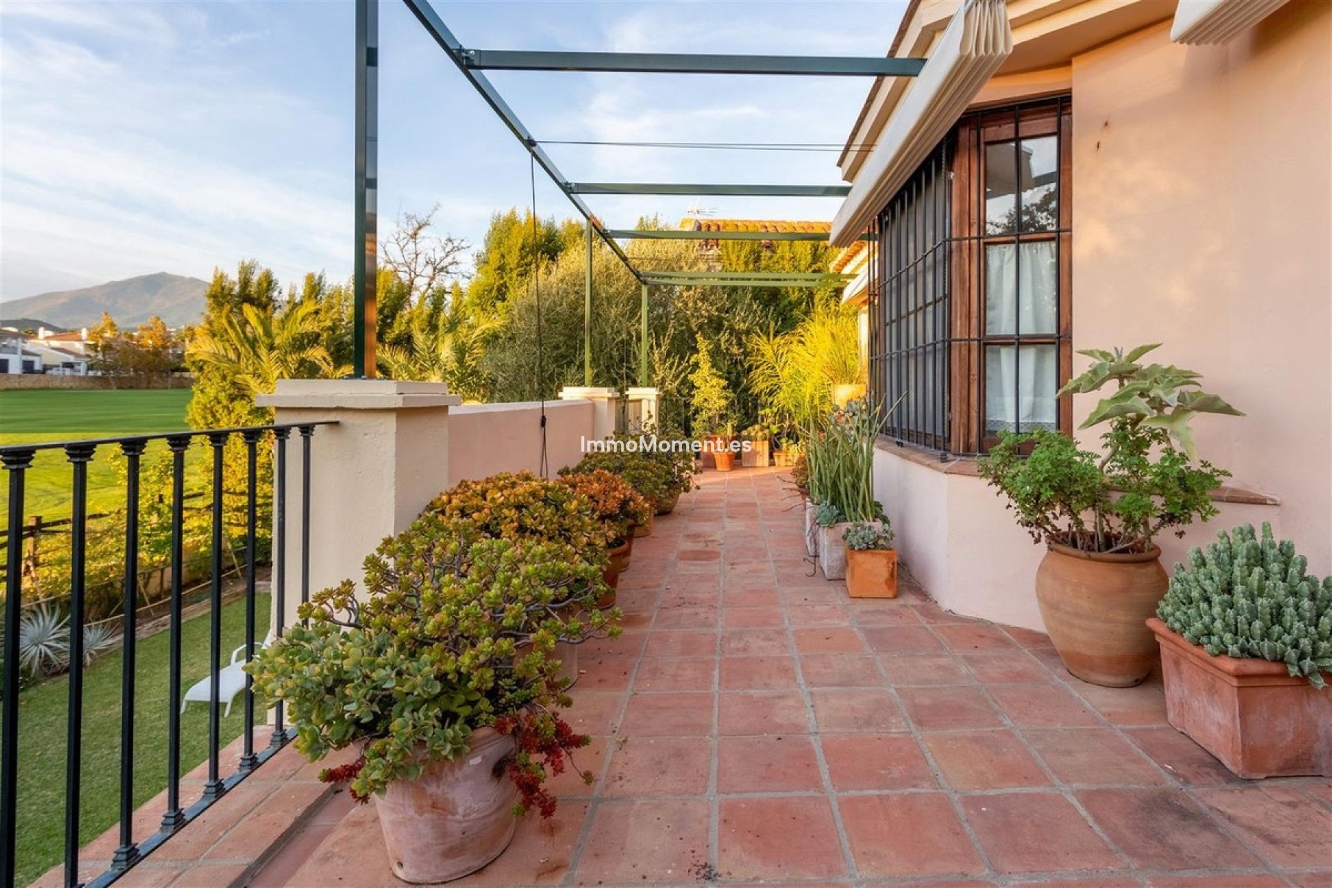 Resale - Detached villa - Marbella - Guadalmina Alta