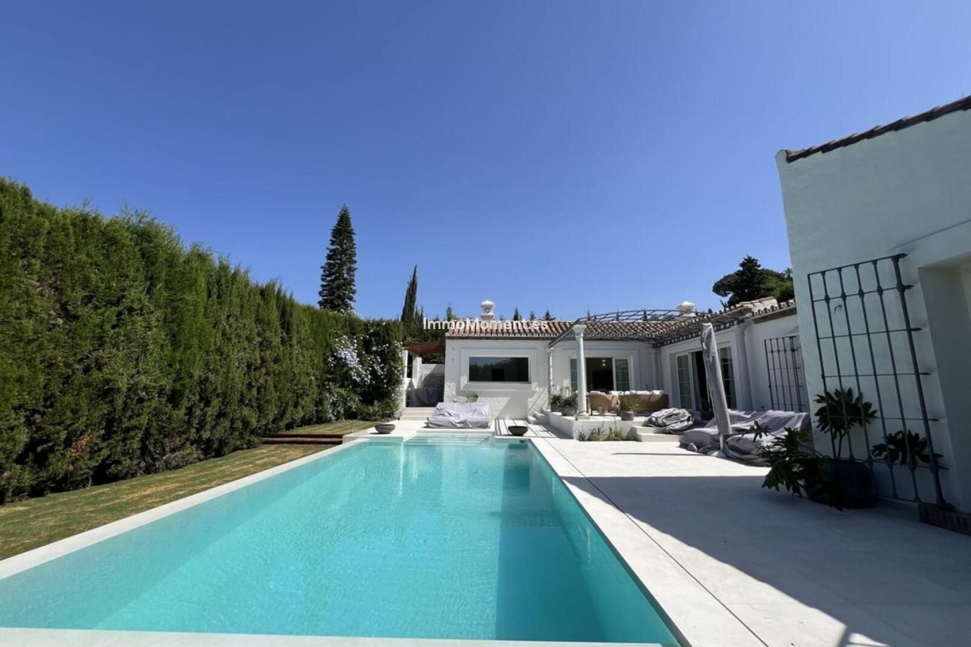 Resale - Detached villa - Marbella - Guadalmina Alta