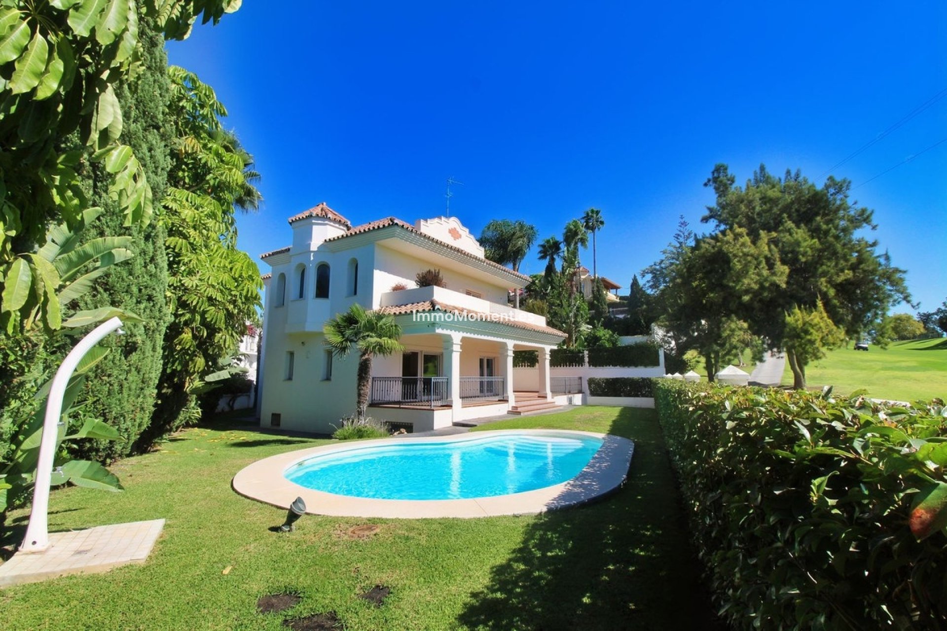 Resale - Detached villa - Marbella - Guadalmina Alta