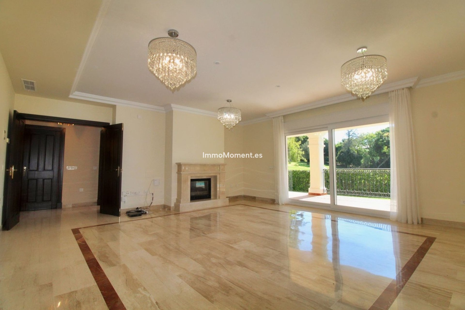 Resale - Detached villa - Marbella - Guadalmina Alta
