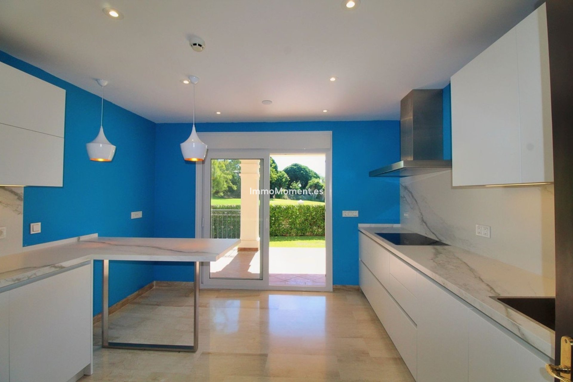 Resale - Detached villa - Marbella - Guadalmina Alta