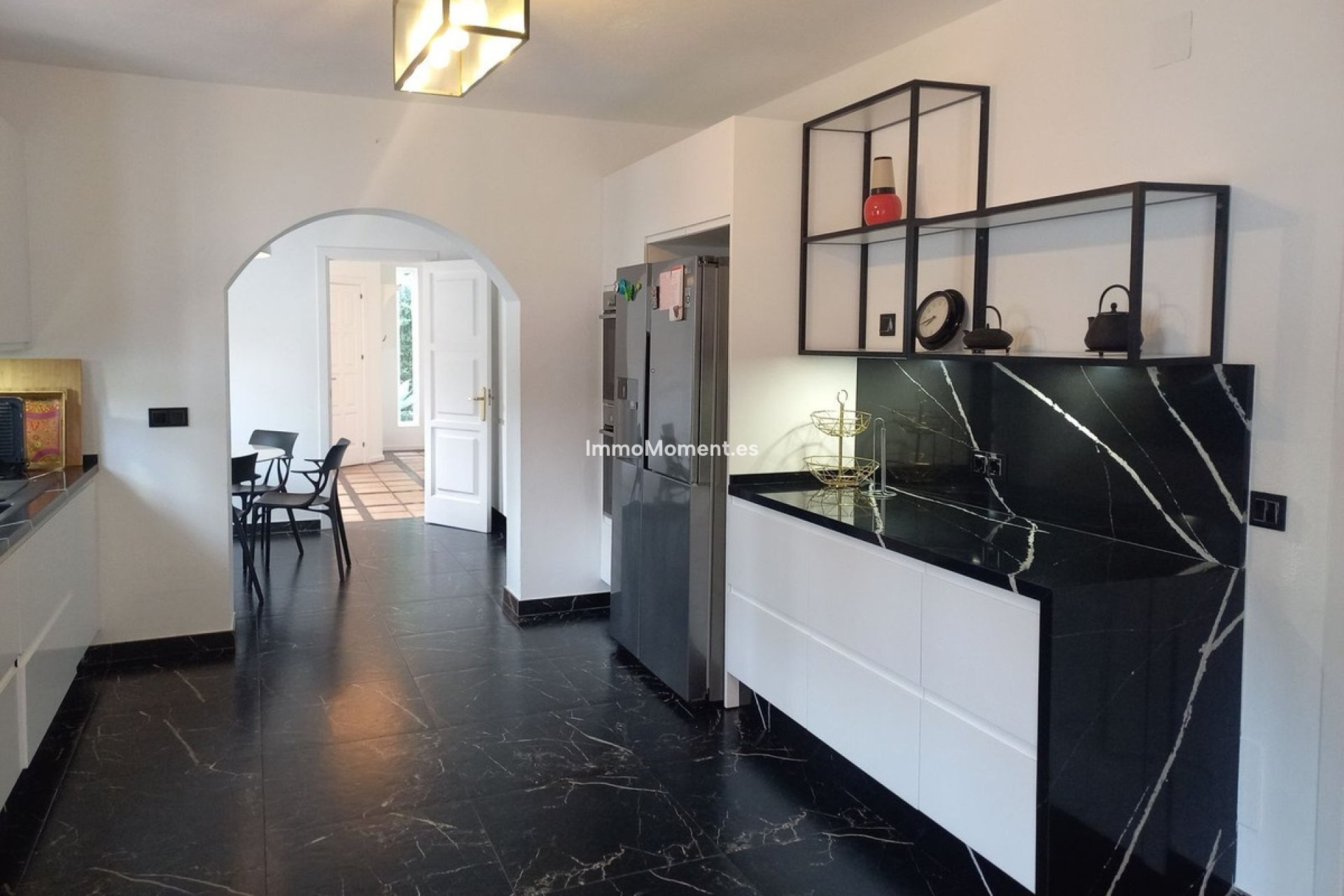 Resale - Detached villa - Marbella - Guadalmina Alta