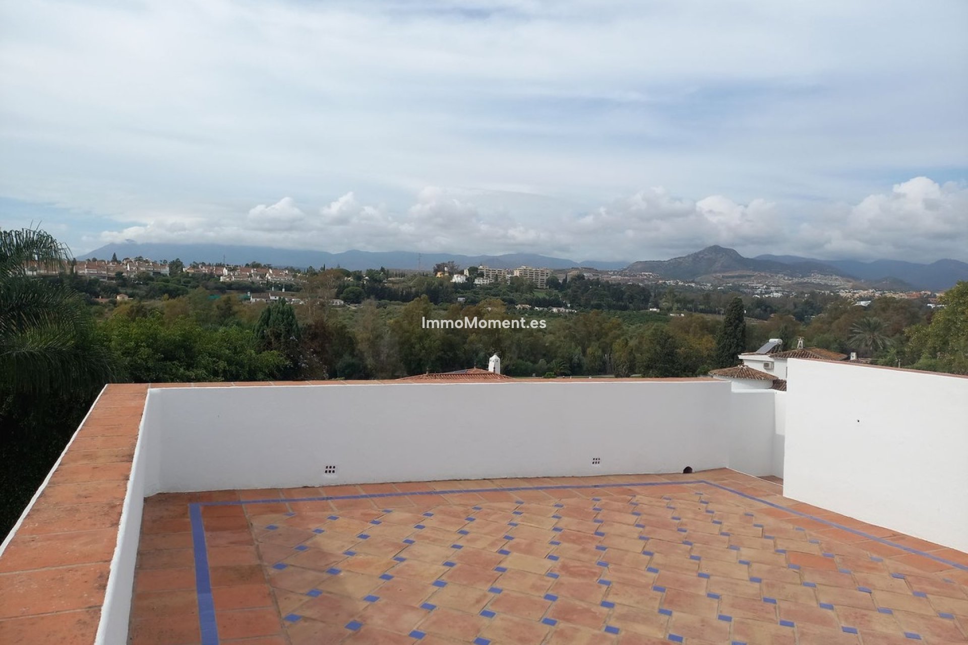Resale - Detached villa - Marbella - Guadalmina Alta