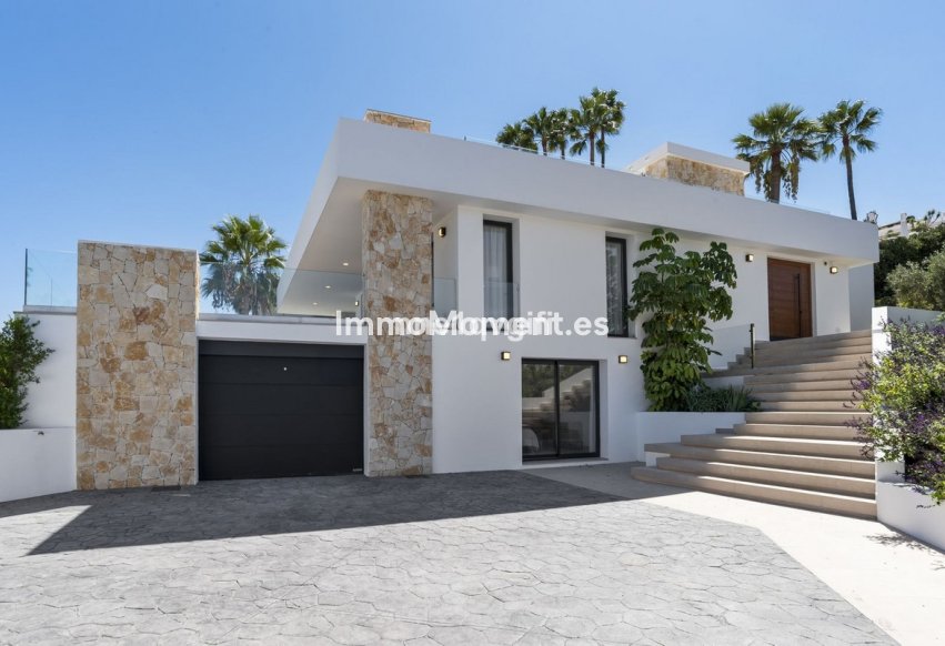 Resale - Detached villa - Marbella - Guadalmina Alta