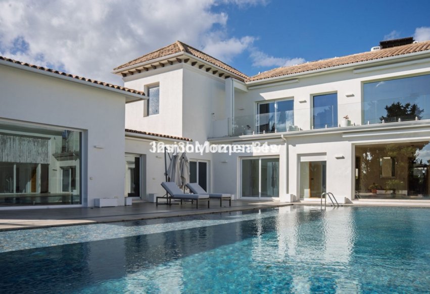 Resale - Detached villa - Marbella - Guadalmina Alta