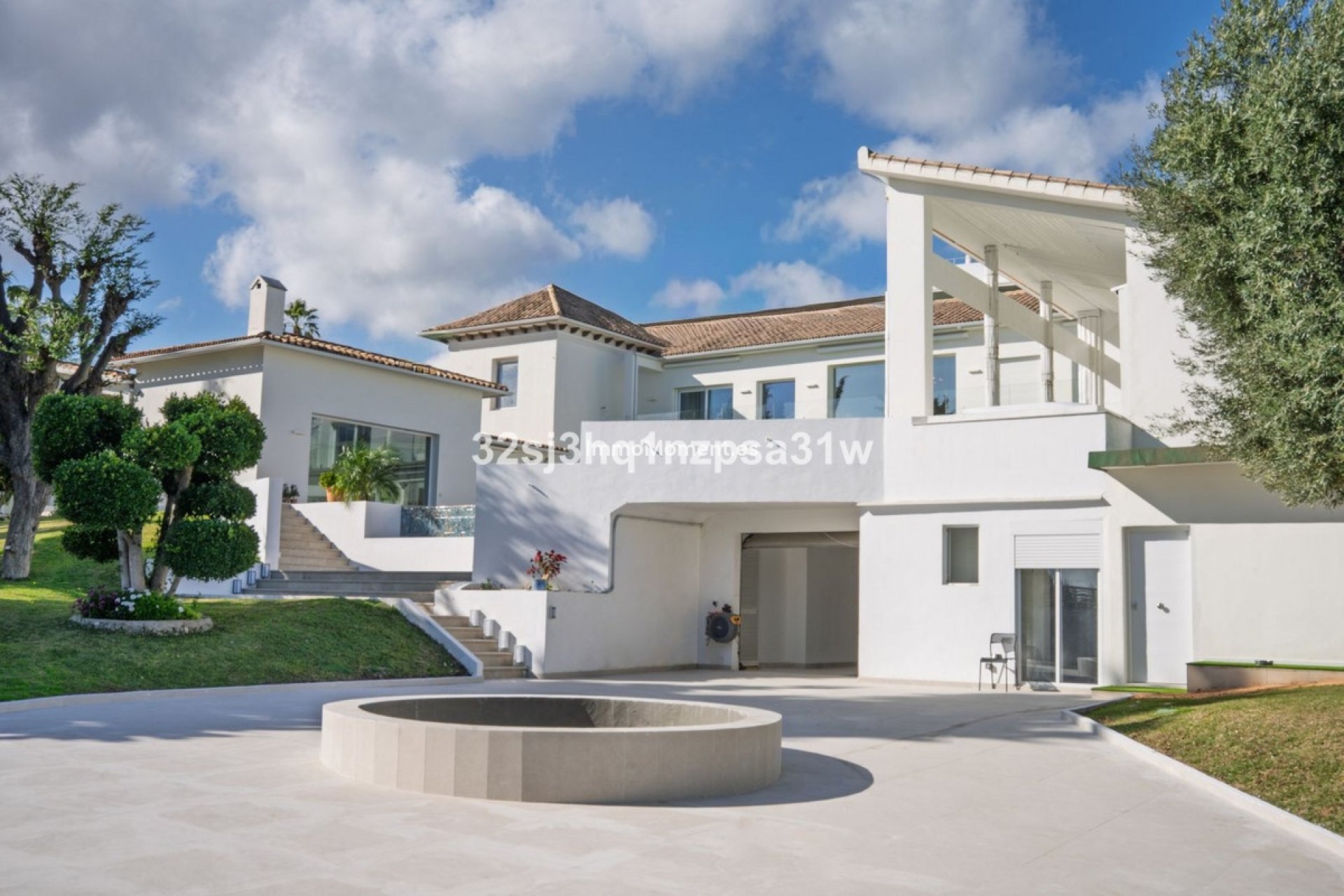 Resale - Detached villa - Marbella - Guadalmina Alta
