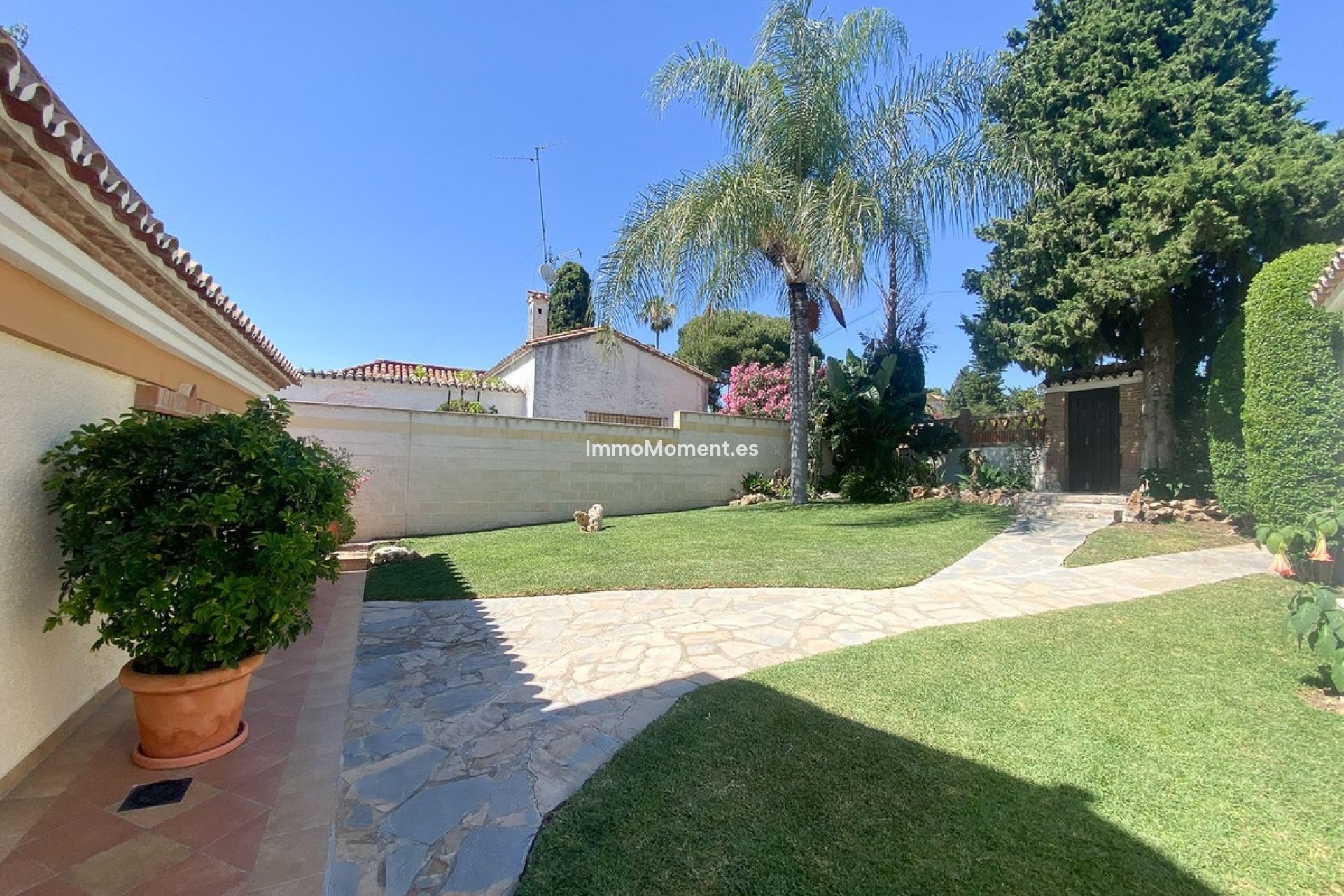 Resale - Detached villa - Marbella - Guadalmina Alta