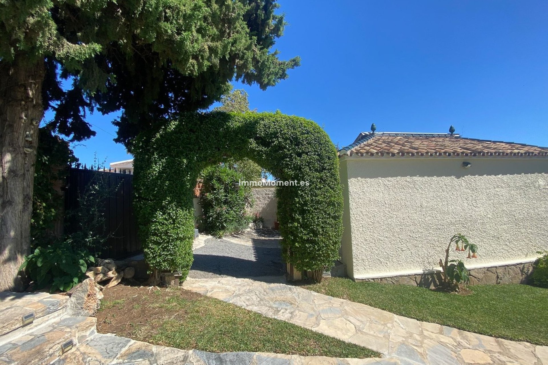 Resale - Detached villa - Marbella - Guadalmina Alta