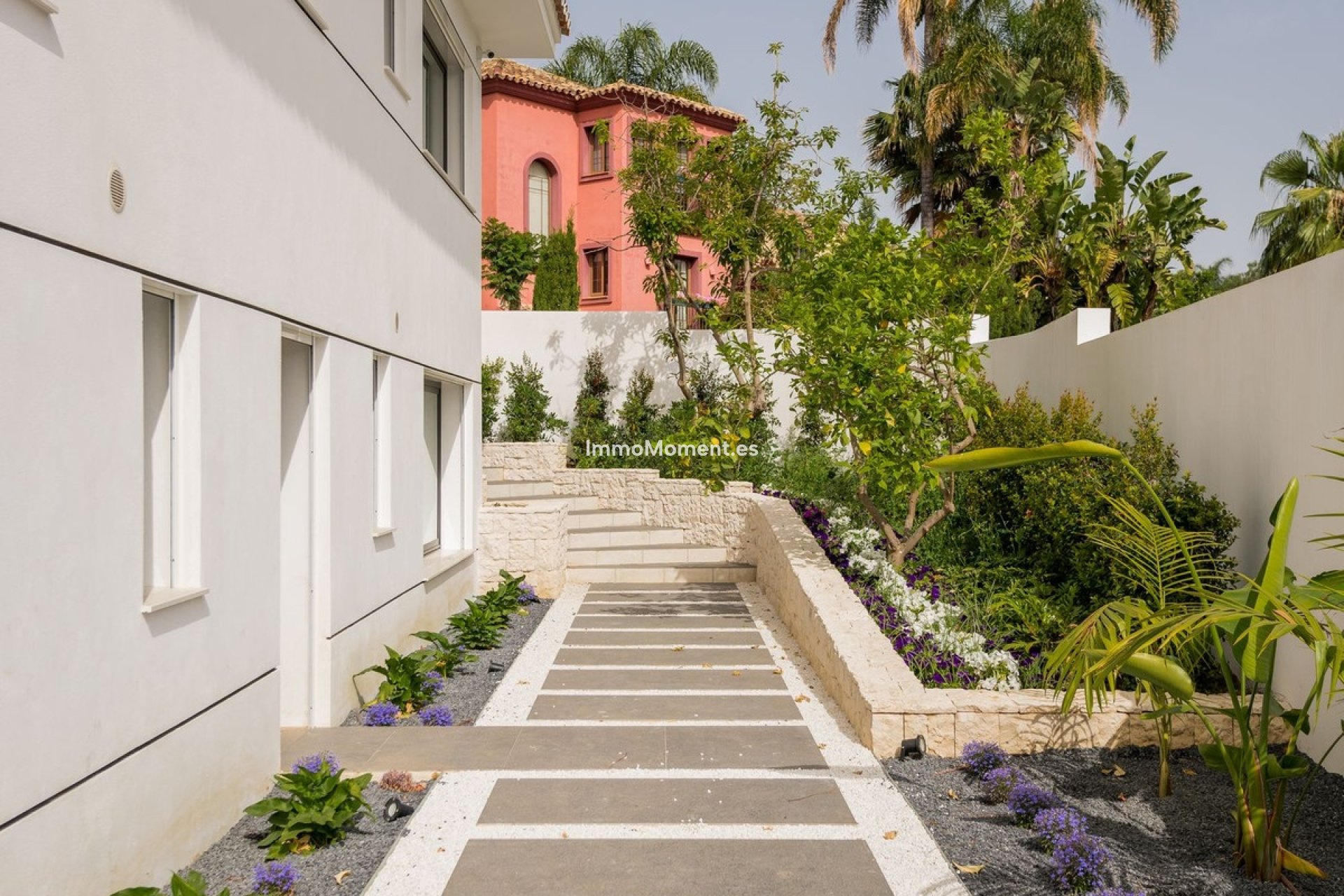 Resale - Detached villa - Marbella - Guadalmina Alta