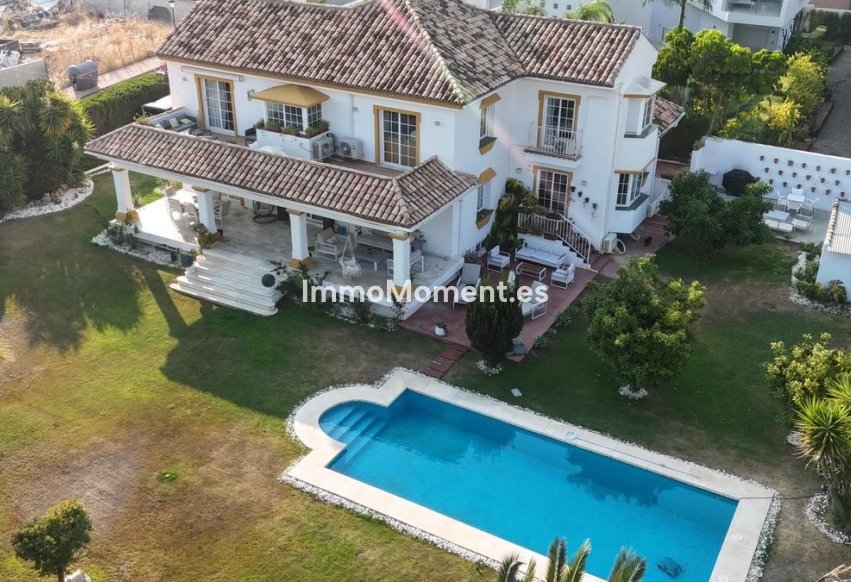 Resale - Detached villa - Marbella - Guadalmina Alta