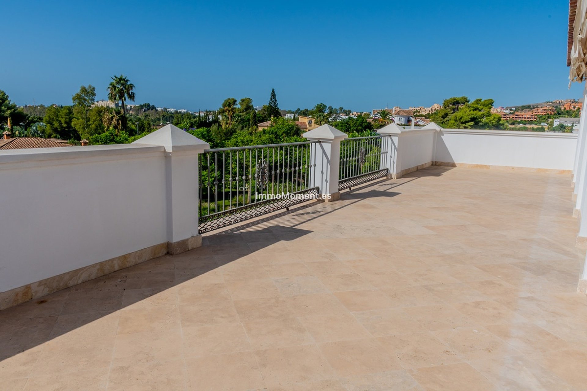 Resale - Detached villa - Marbella - Guadalmina Alta