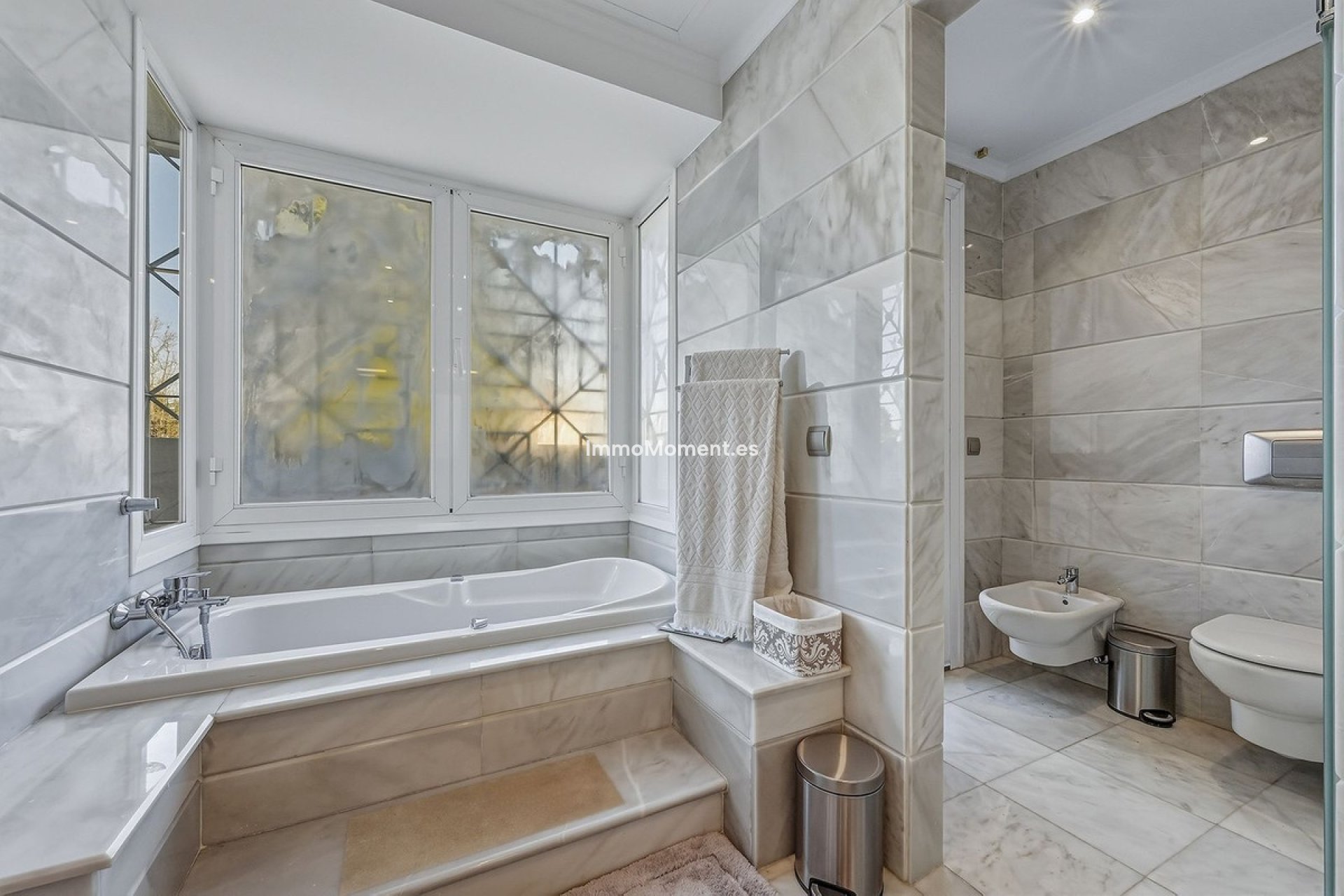 Resale - Detached villa - Marbella - Guadalmina Alta