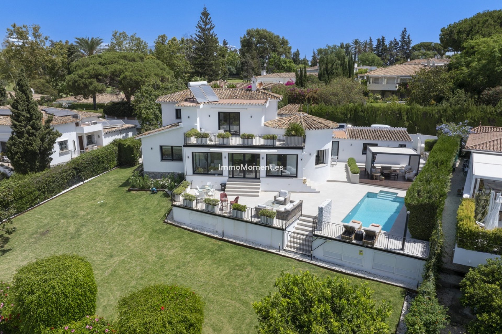 Resale - Detached villa - Marbella - Guadalmina Alta
