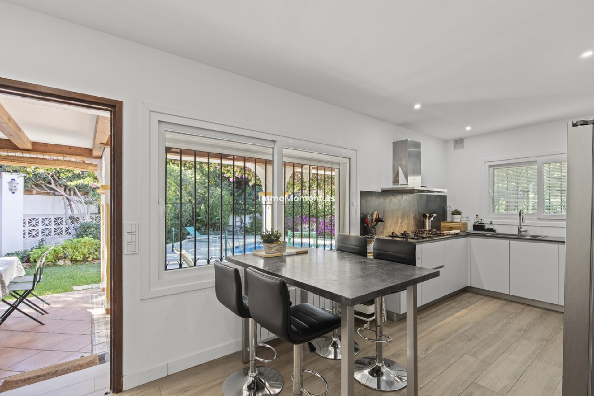 Resale - Detached villa - Marbella - Guadalmina Alta