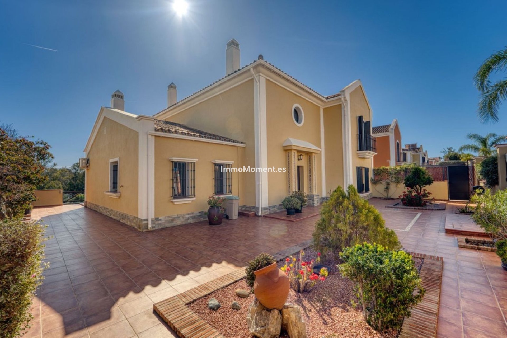 Resale - Detached villa - Marbella - Guadalmina Alta