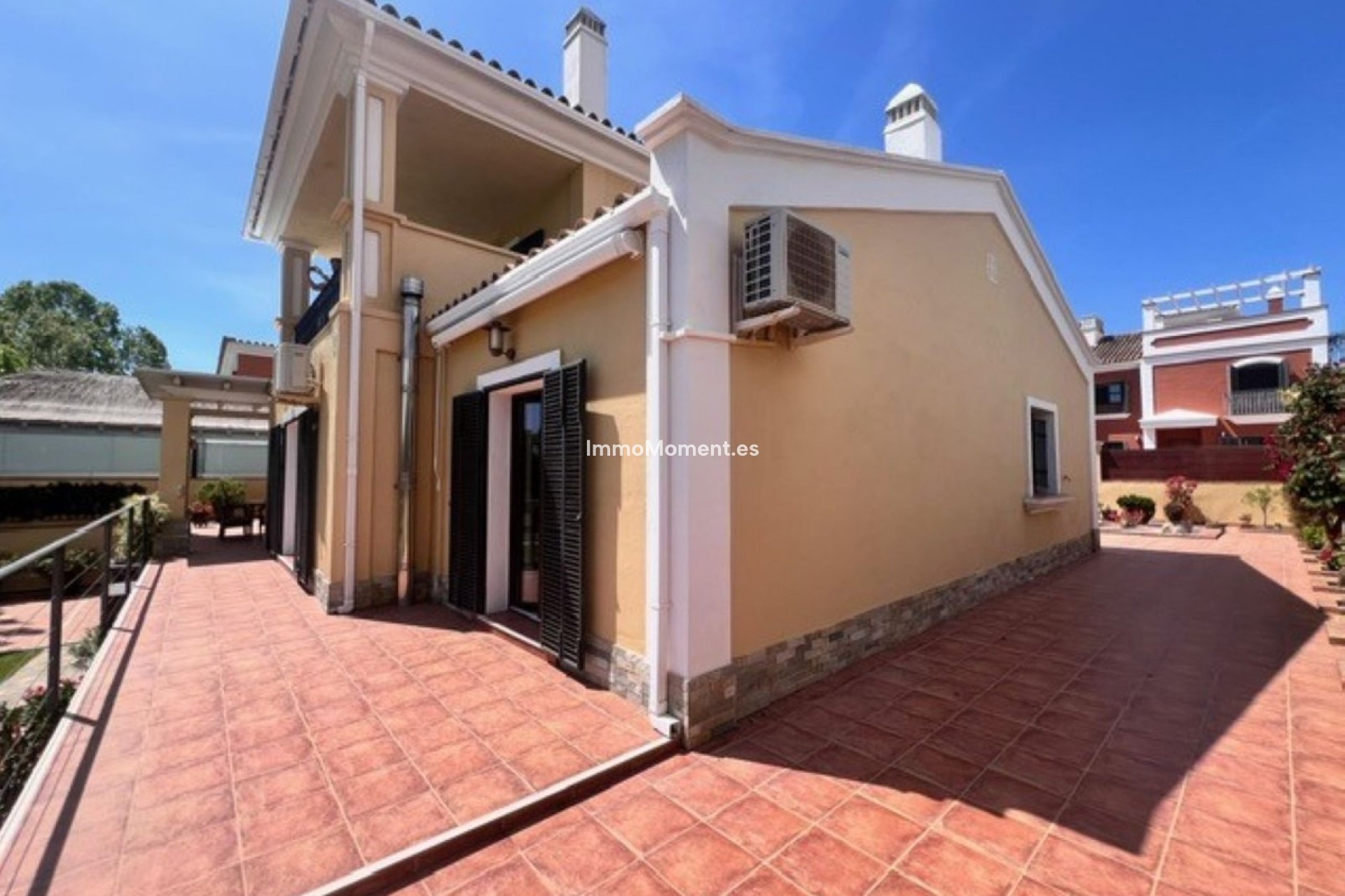 Resale - Detached villa - Marbella - Guadalmina Alta