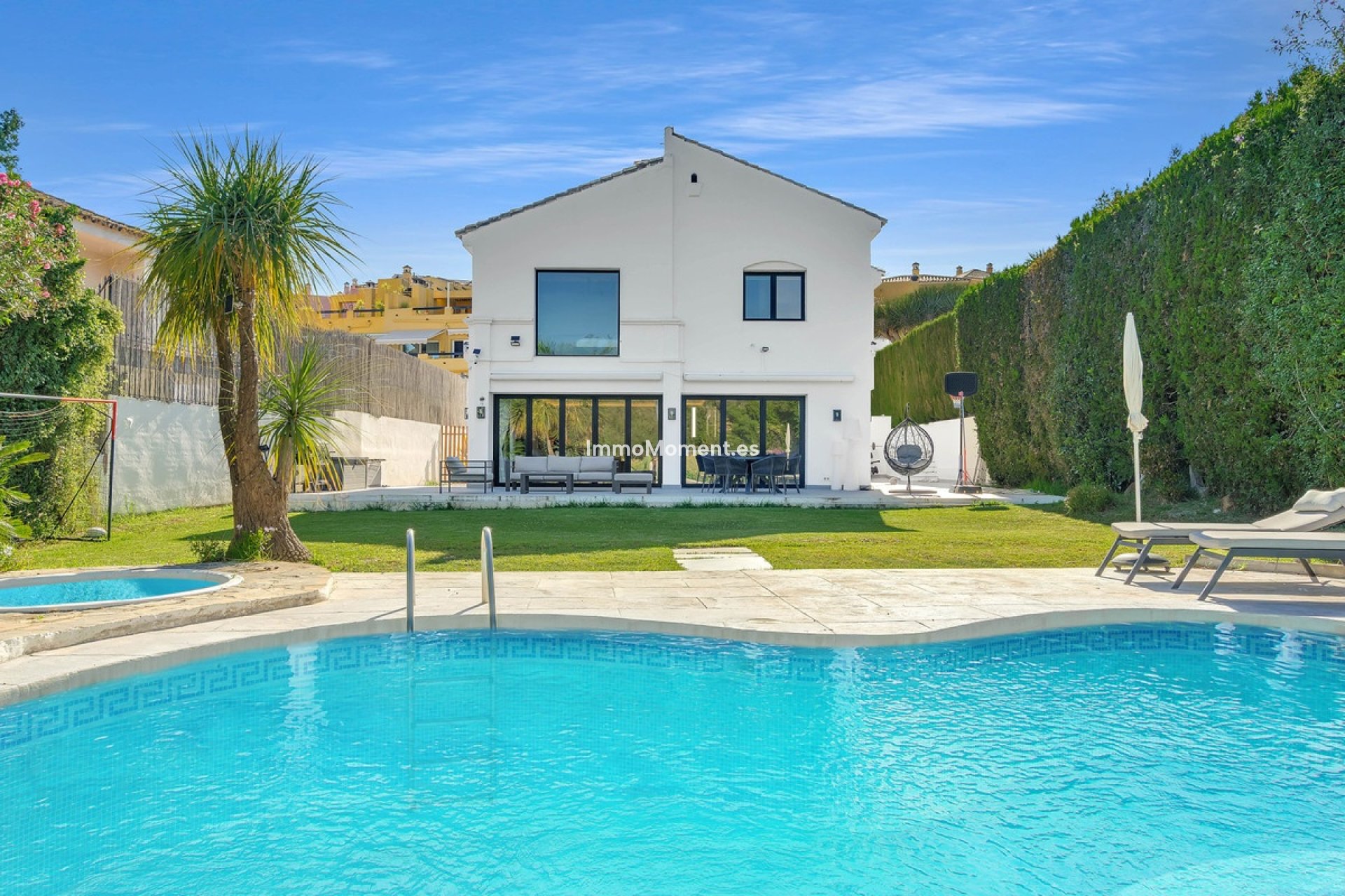 Resale - Detached villa - Marbella - Guadalmina Alta