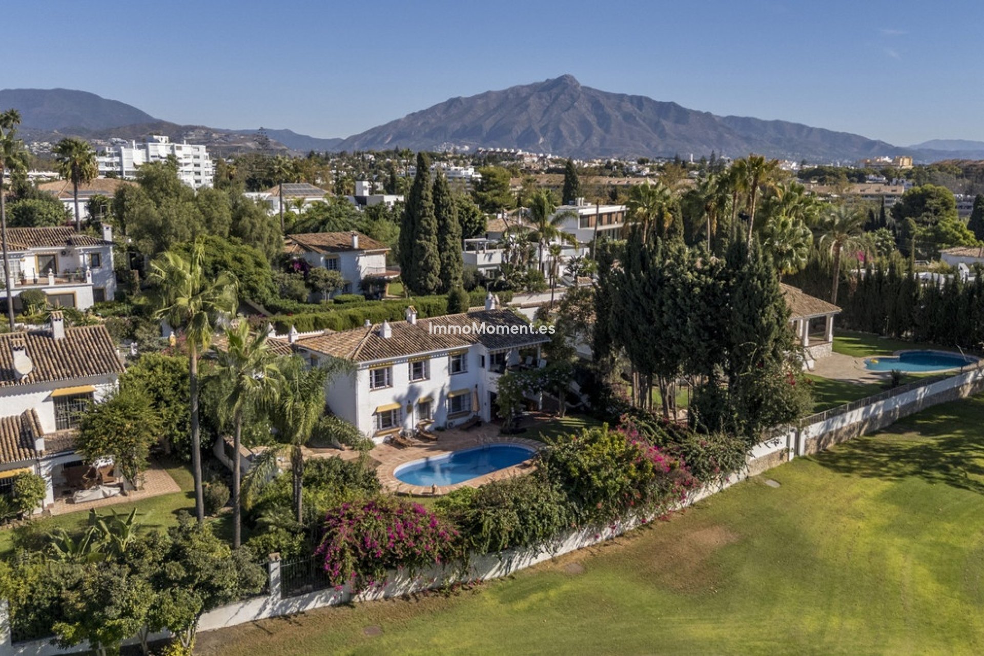 Resale - Detached villa - Marbella - Guadalmina Alta