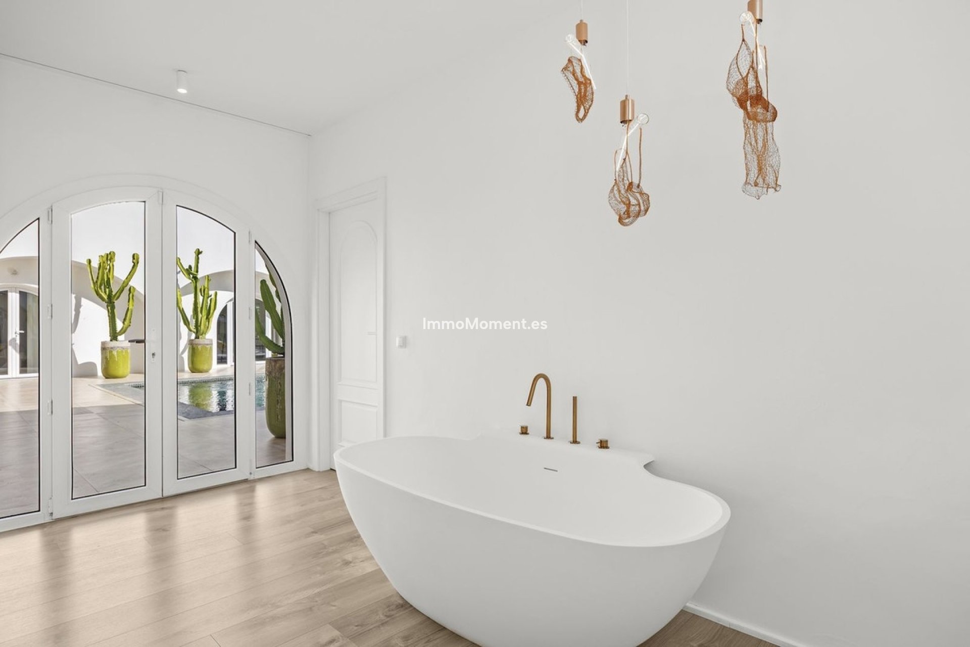 Resale - Detached villa - Marbella - Guadalmina Alta