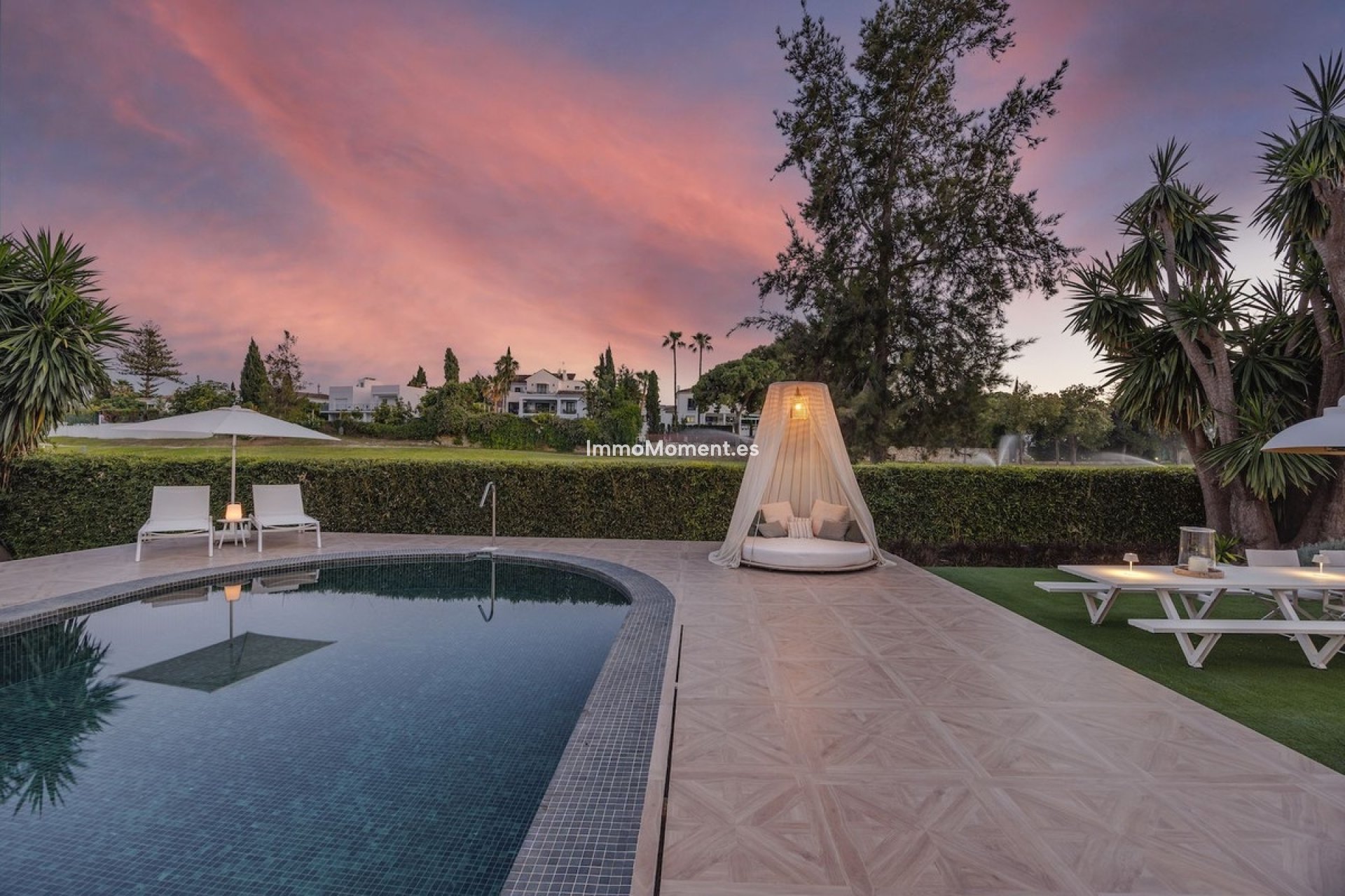 Resale - Detached villa - Marbella - Guadalmina Alta