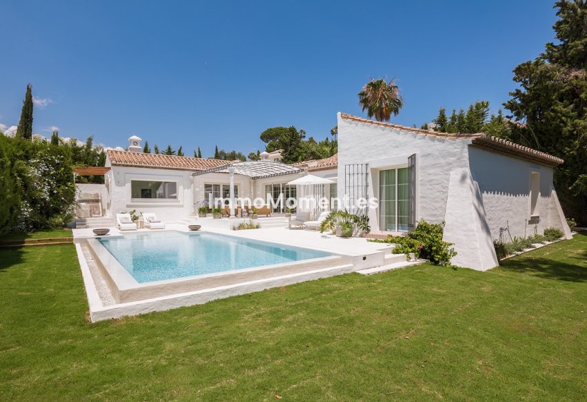 Resale - Detached villa - Marbella - Guadalmina Alta