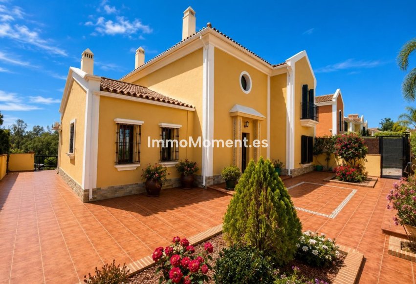 Resale - Detached villa - Marbella - Guadalmina Alta