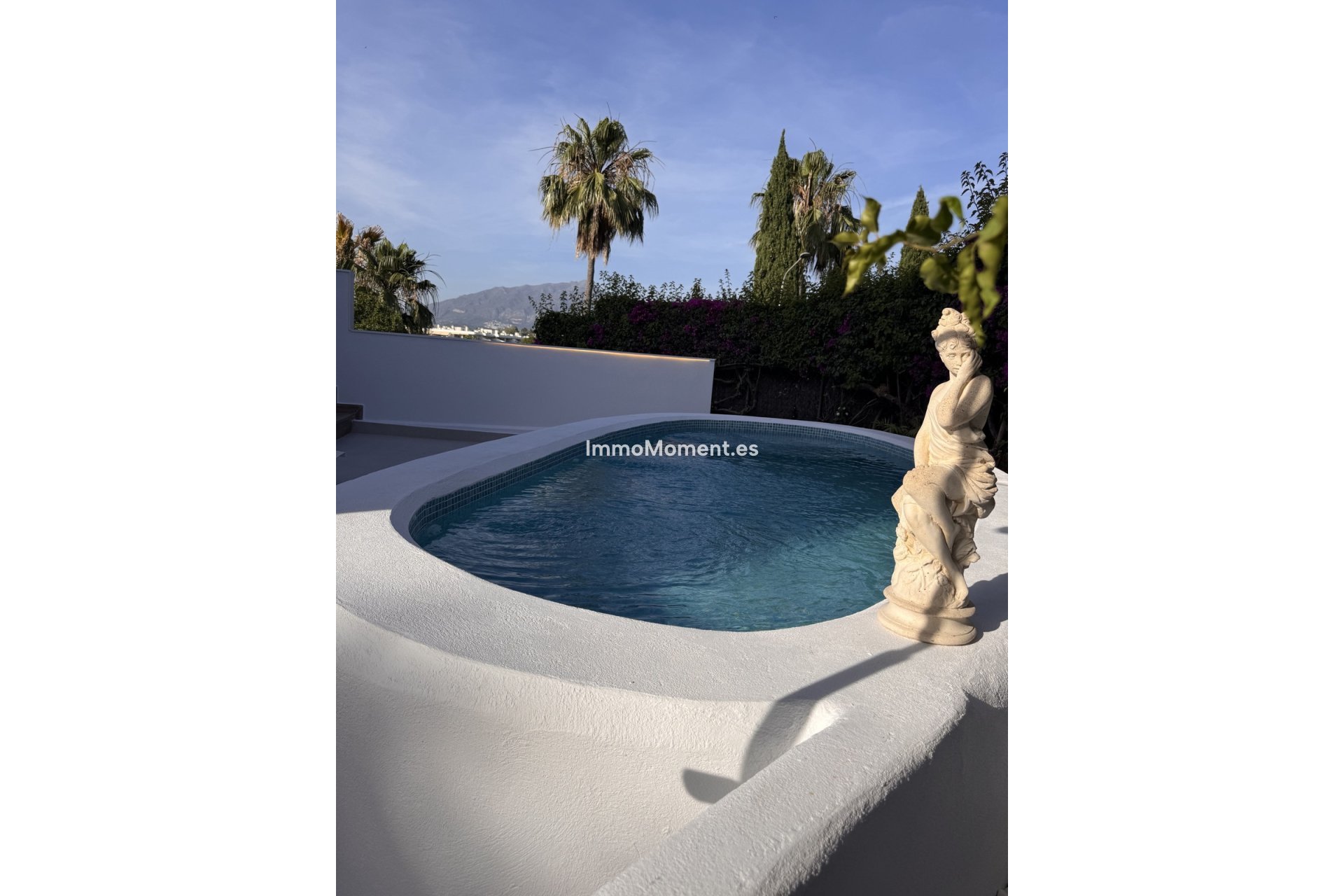 Resale - Detached villa - Marbella - Guadalmina Alta
