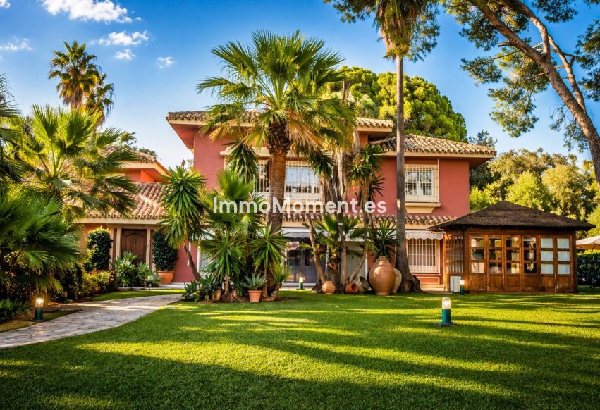 Resale - Detached villa - Marbella - Guadalmina Baja