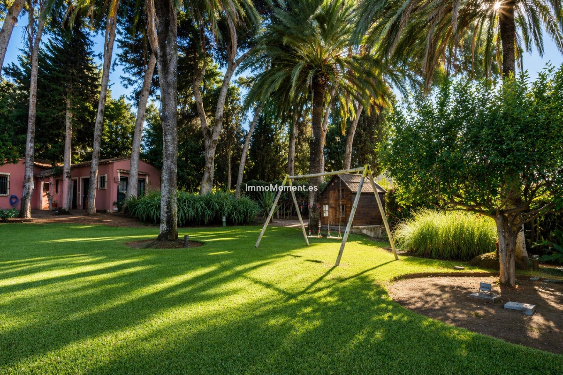 Resale - Detached villa - Marbella - Guadalmina Baja