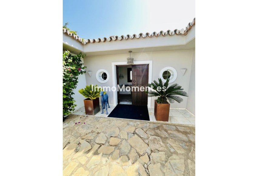 Resale - Detached villa - Marbella - Guadalmina Baja