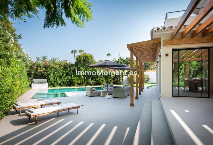 Resale - Detached villa - Marbella - Guadalmina Baja
