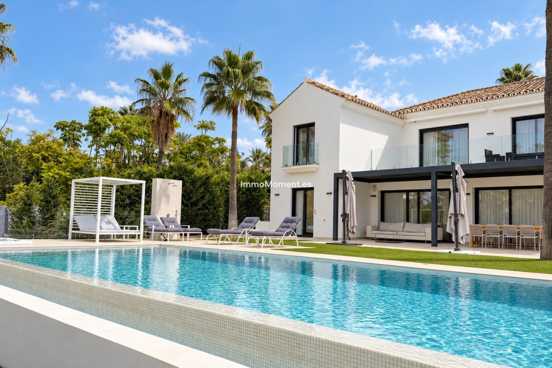 Resale - Detached villa - Marbella - Guadalmina Baja