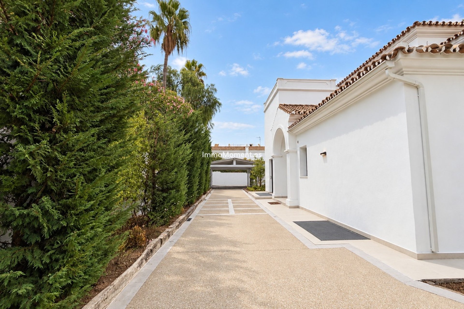 Resale - Detached villa - Marbella - Guadalmina Baja