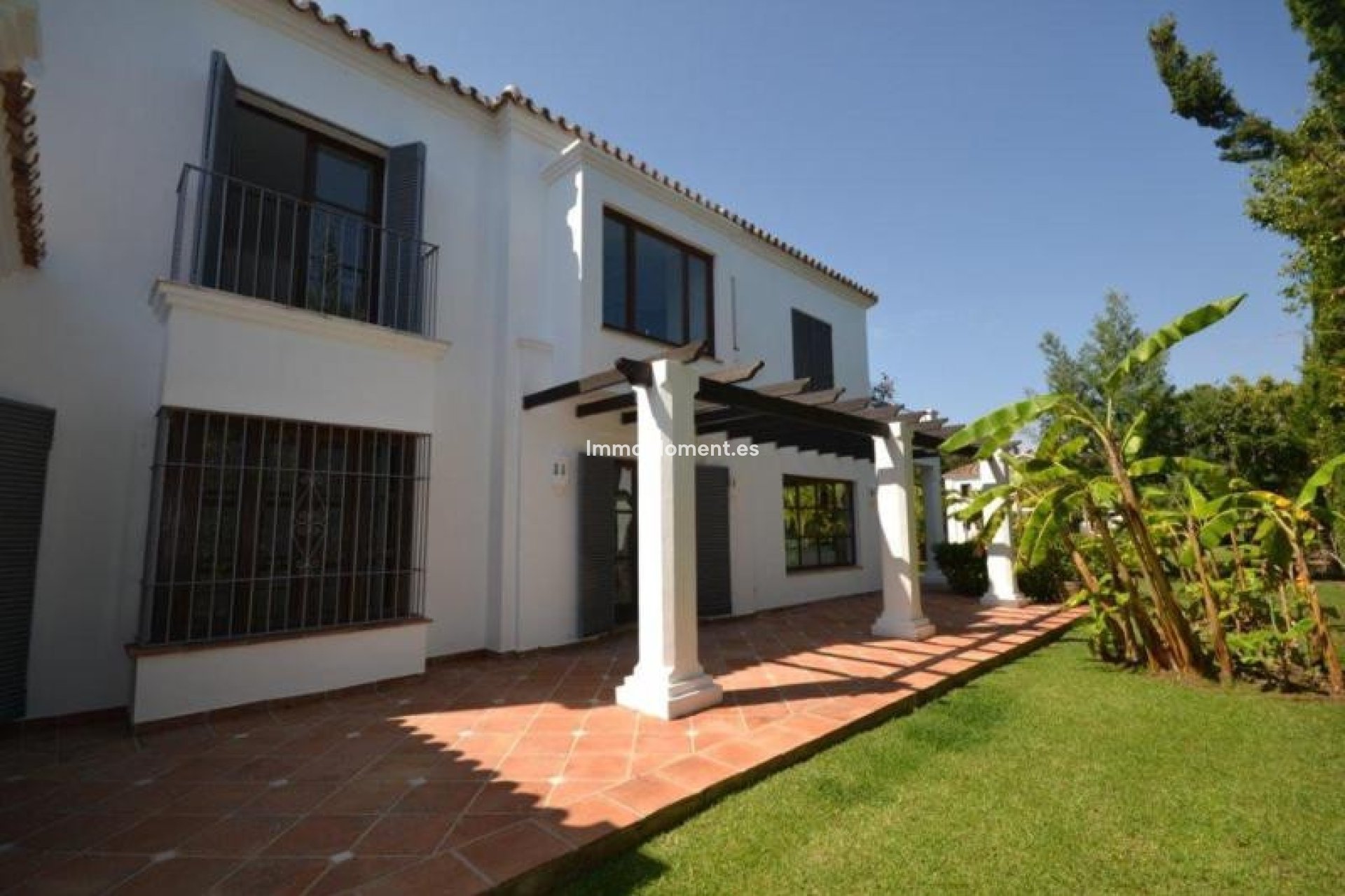 Resale - Detached villa - Marbella - Guadalmina Baja