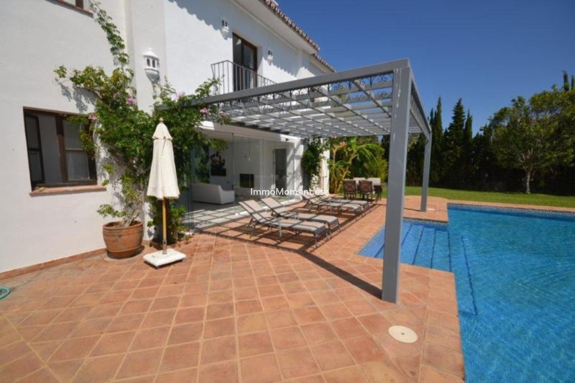Resale - Detached villa - Marbella - Guadalmina Baja