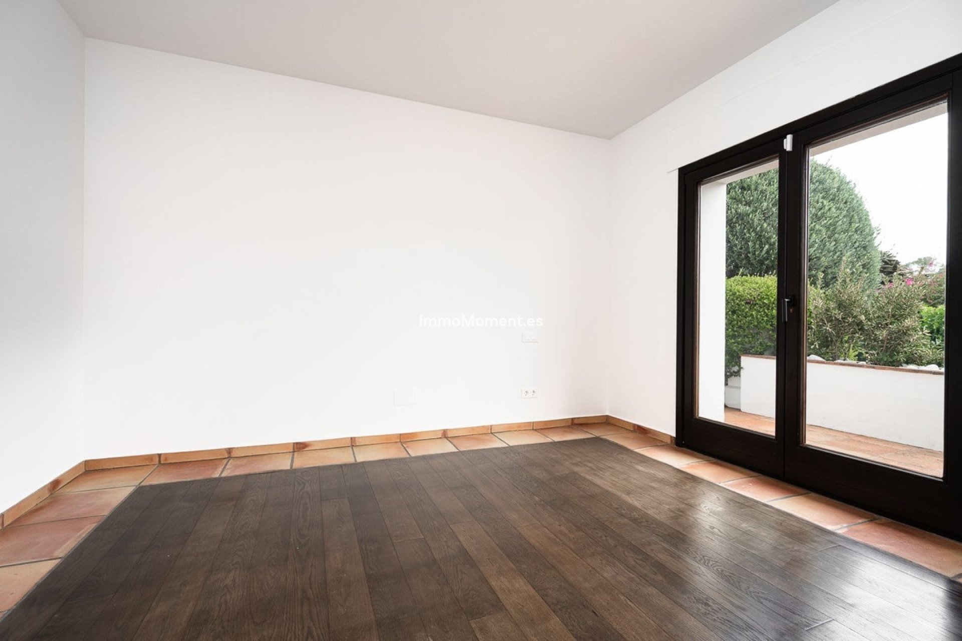 Resale - Detached villa - Marbella - Guadalmina Baja