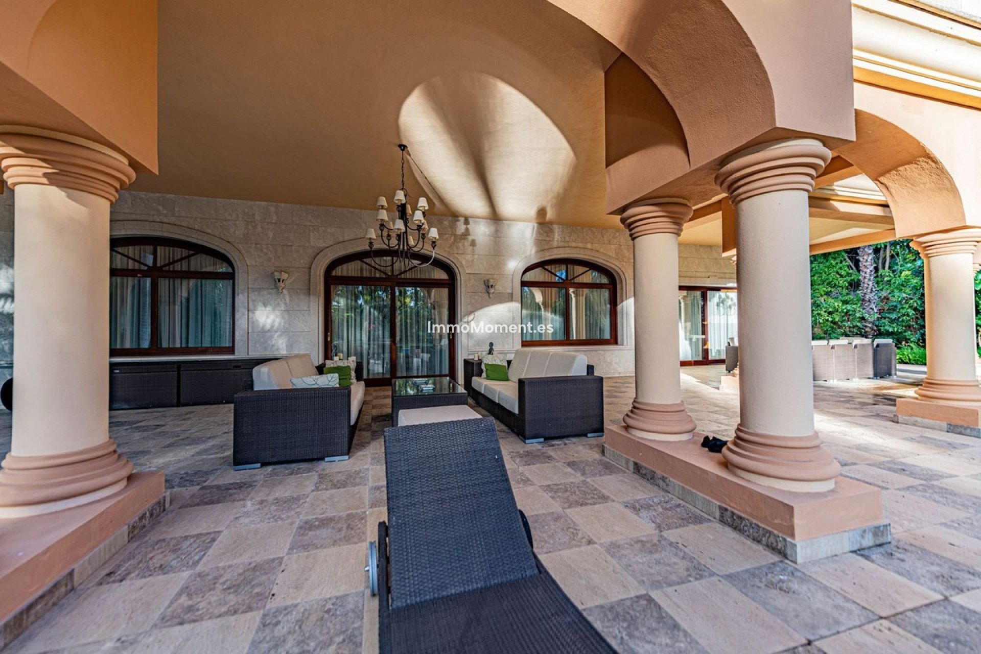 Resale - Detached villa - Marbella - Guadalmina Baja