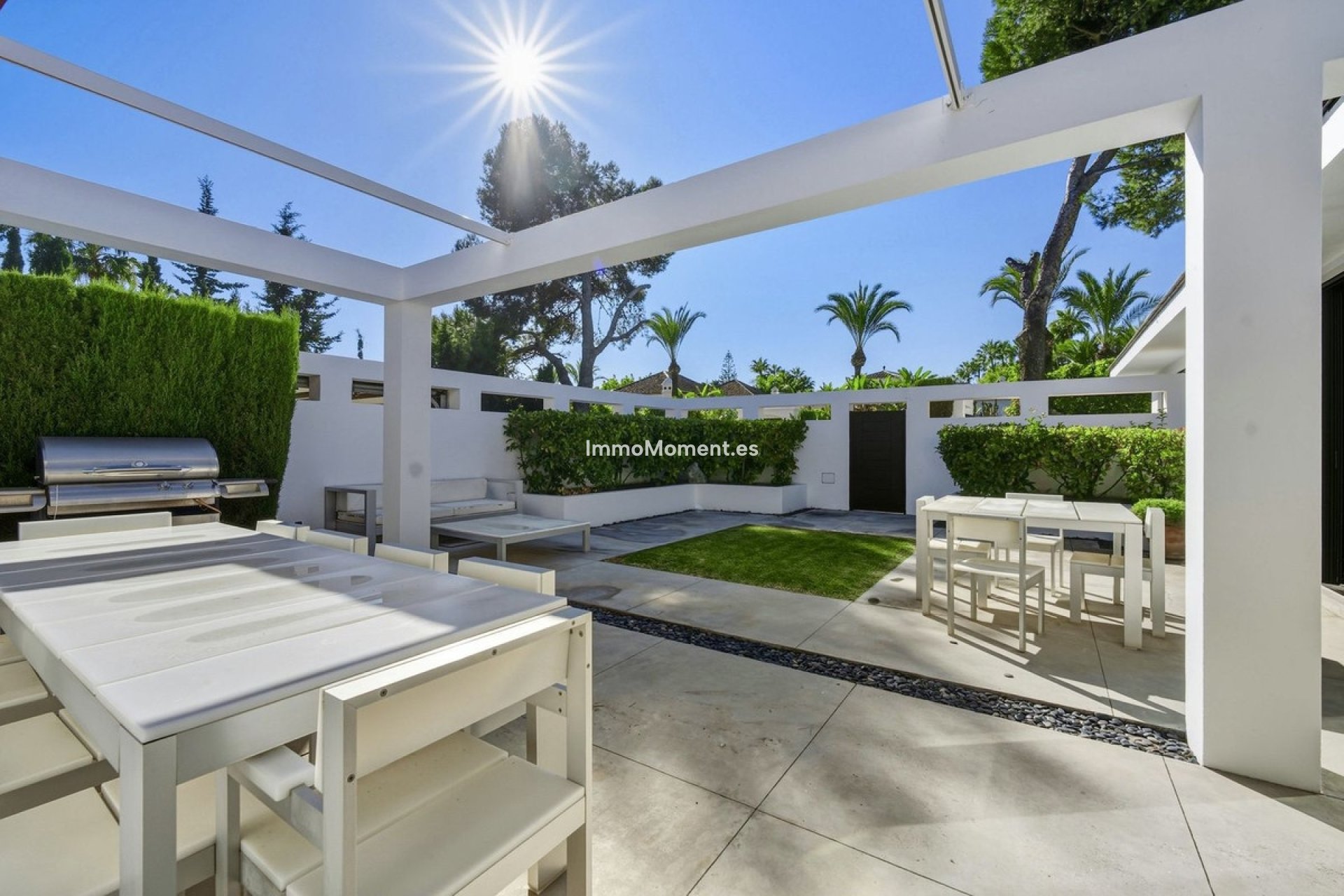 Resale - Detached villa - Marbella - Guadalmina Baja