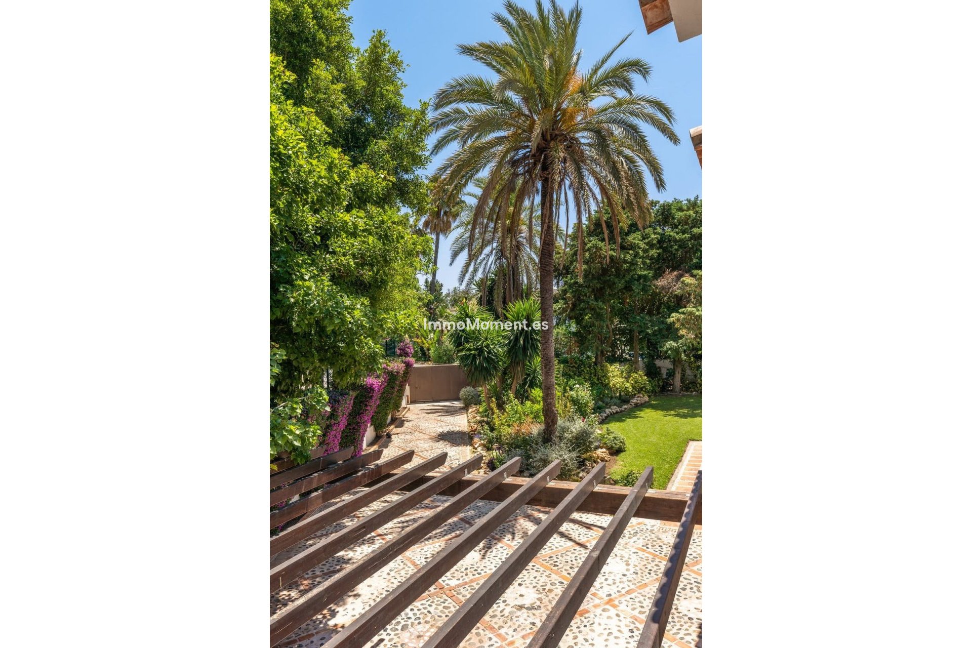 Resale - Detached villa - Marbella - Guadalmina Baja