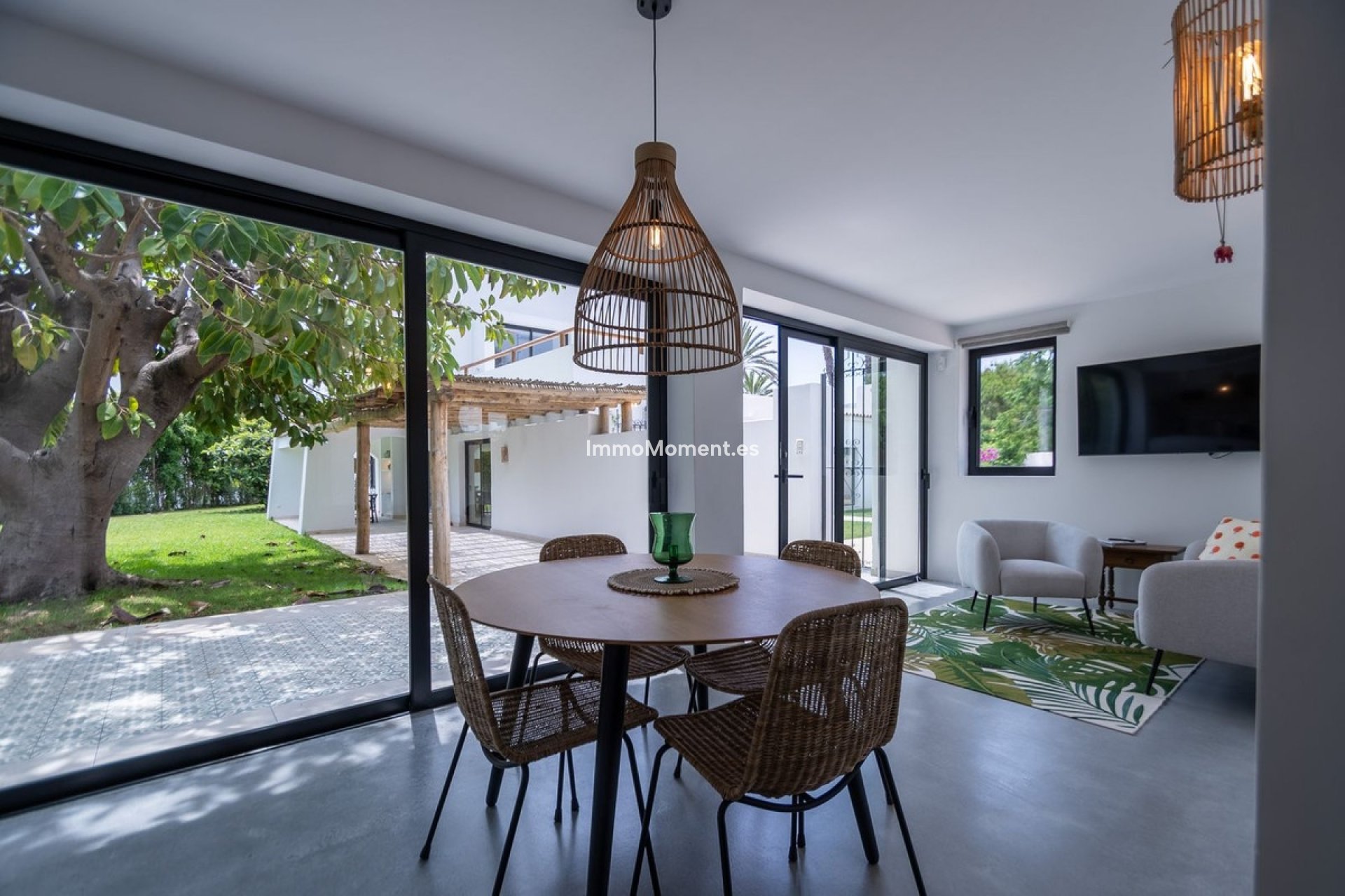 Resale - Detached villa - Marbella - Guadalmina Baja