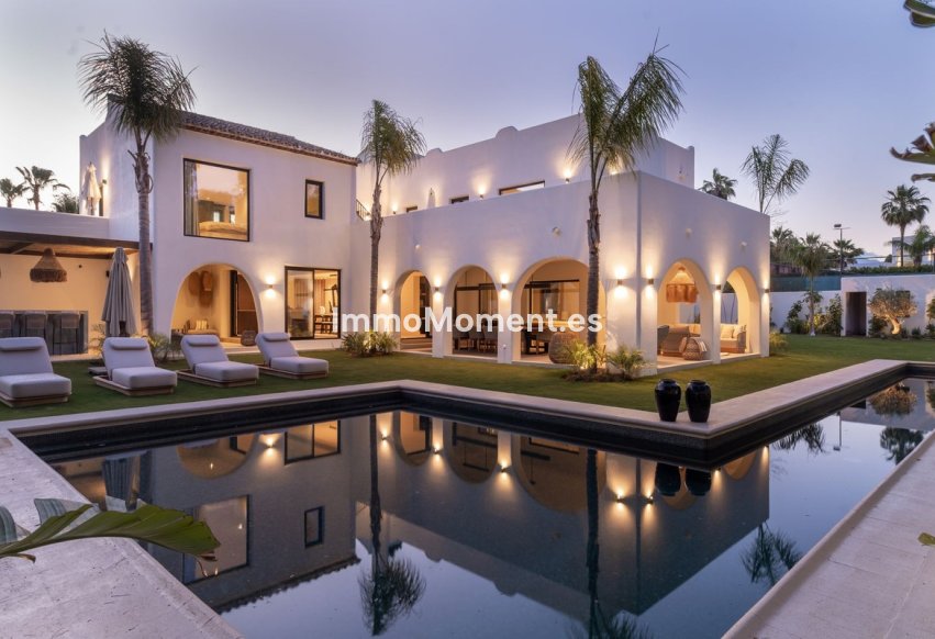 Resale - Detached villa - Marbella - Guadalmina Baja