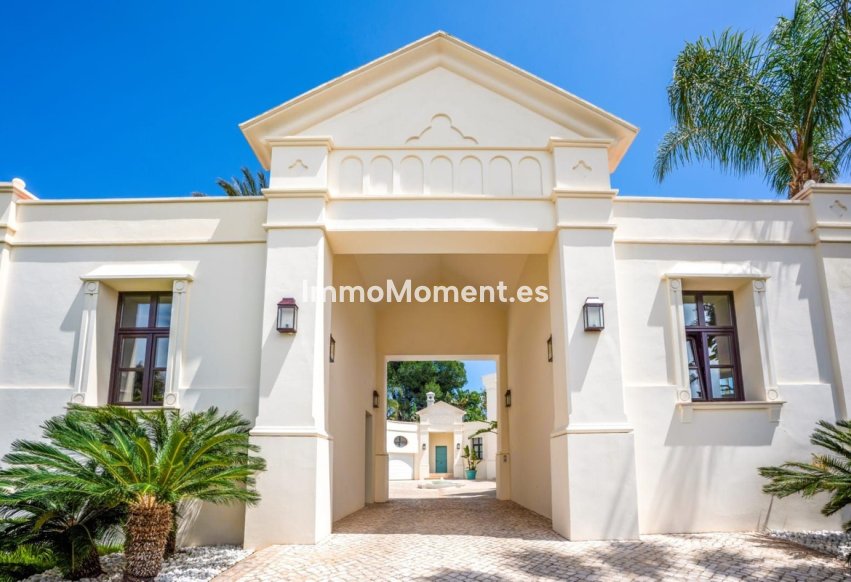 Resale - Detached villa - Marbella - Guadalmina Baja