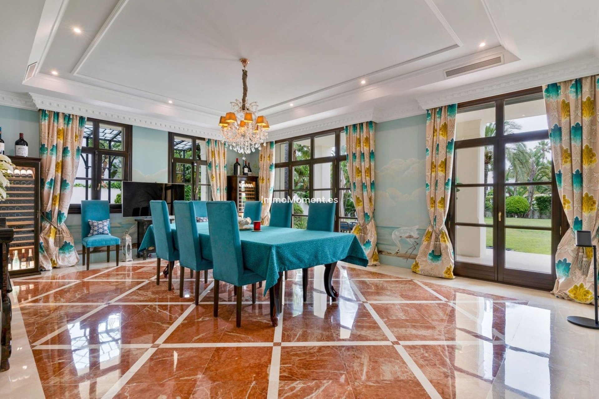 Resale - Detached villa - Marbella - Guadalmina Baja