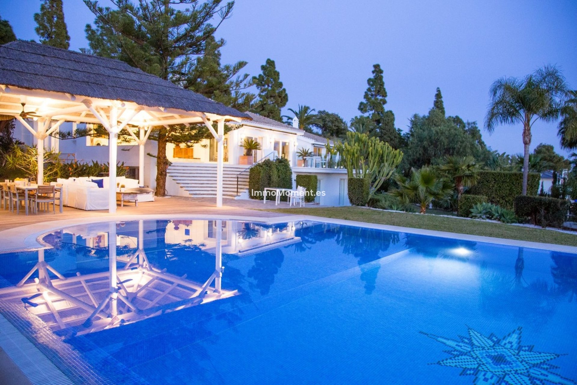 Resale - Detached villa - Marbella - Hacienda Las Chapas